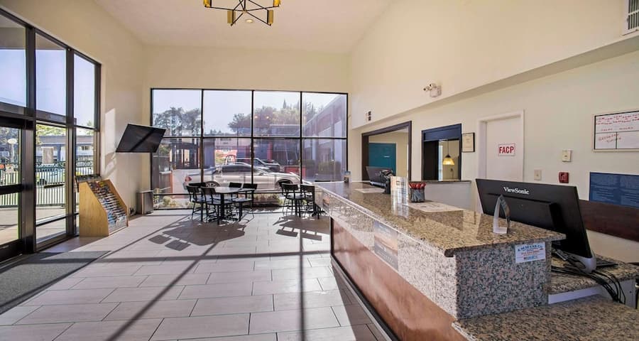 SureStay Plus Hotel by Best Western Sacramento North