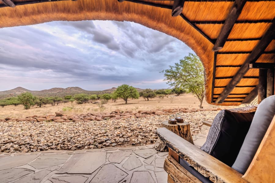 Ai Aiba - The Rockpainting Lodge