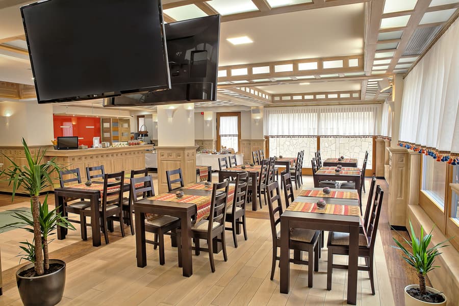 Hotel Aziza