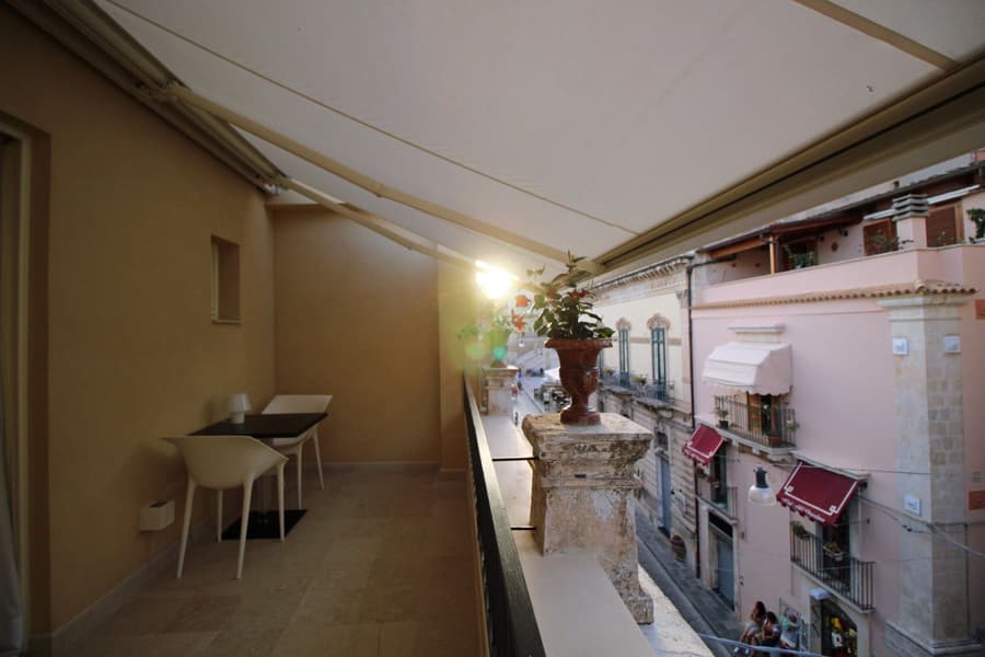 Hotel Porta Reale