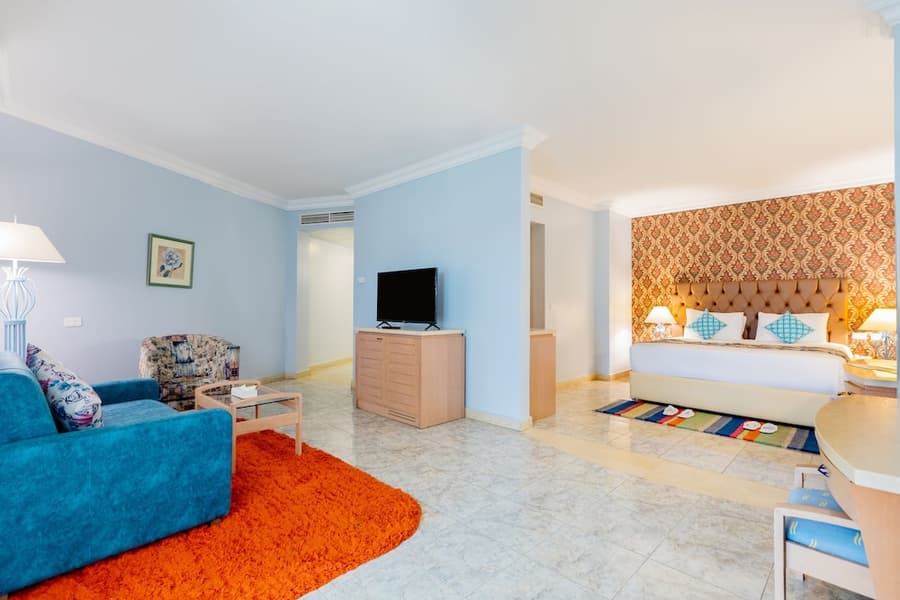 Royal Lagoons Resort & Aqua Park Families and Couples Only