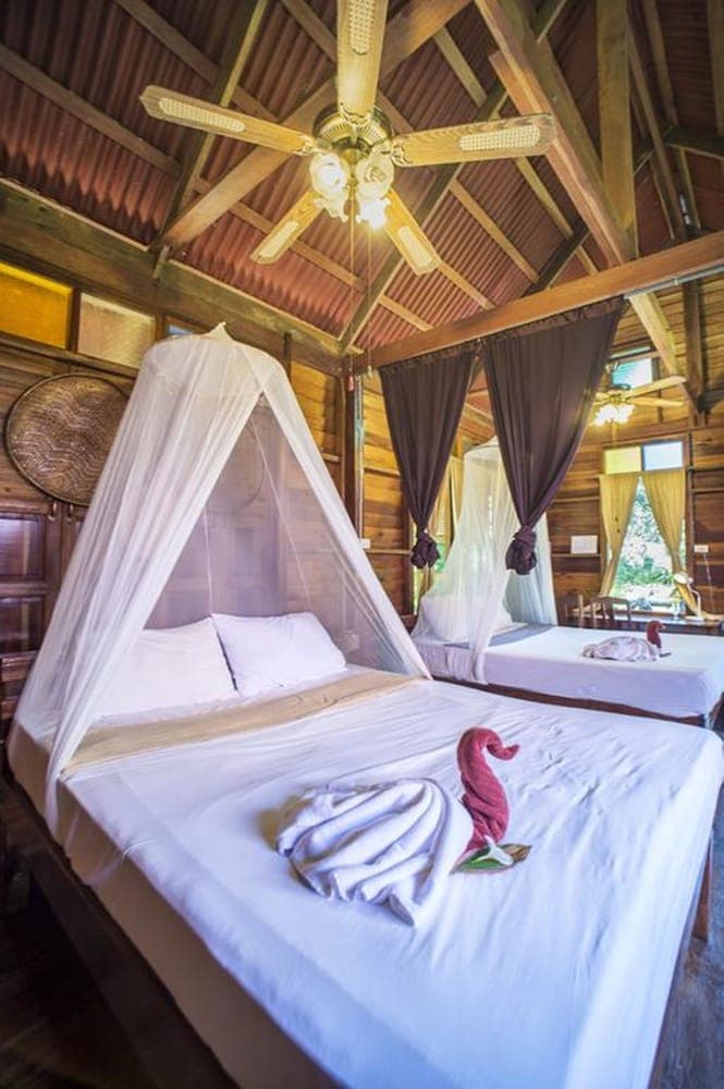 Art's Riverview Lodge
