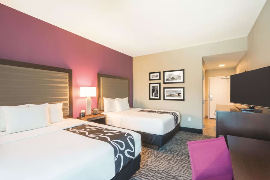 La Quinta Inn & Suites by Wyndham Memphis Downtown
