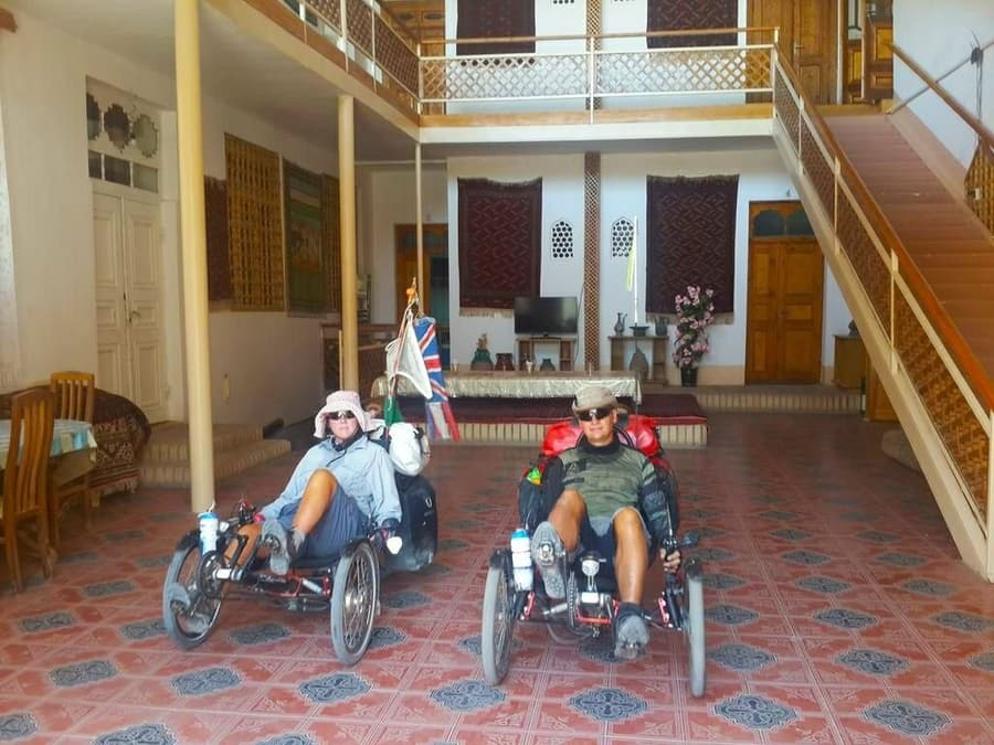 Islambek Hotel & Travel