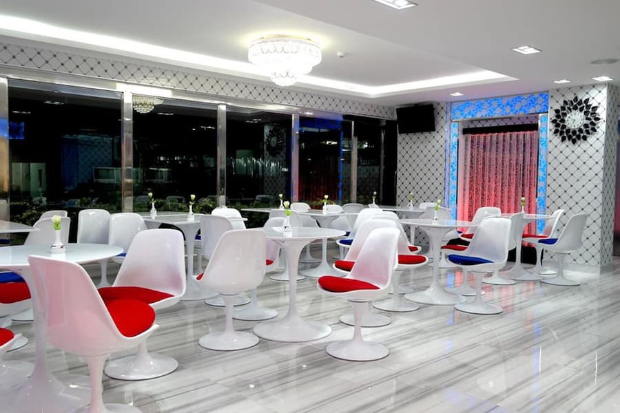 Top High Airport Link Hotel