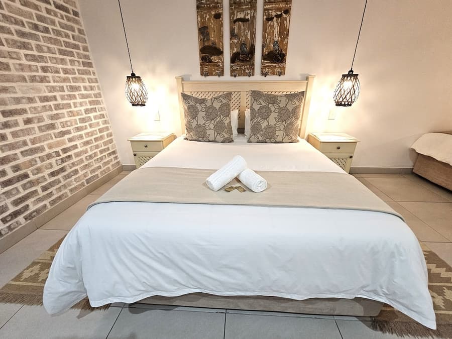 Lalapanzi Guest House