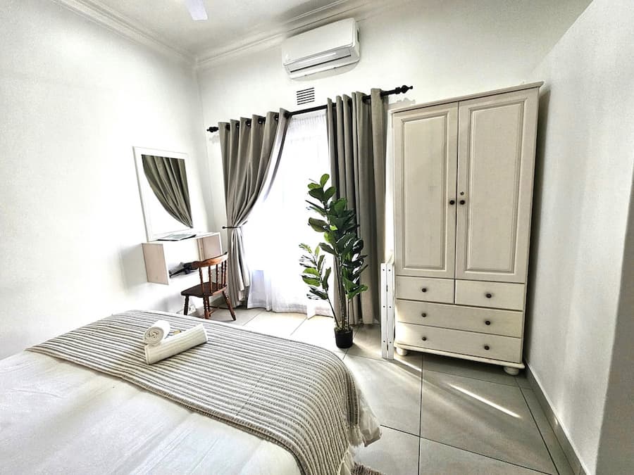 Lalapanzi Guest House
