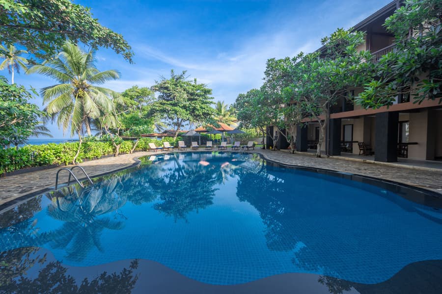 Earl's Reef Hotel