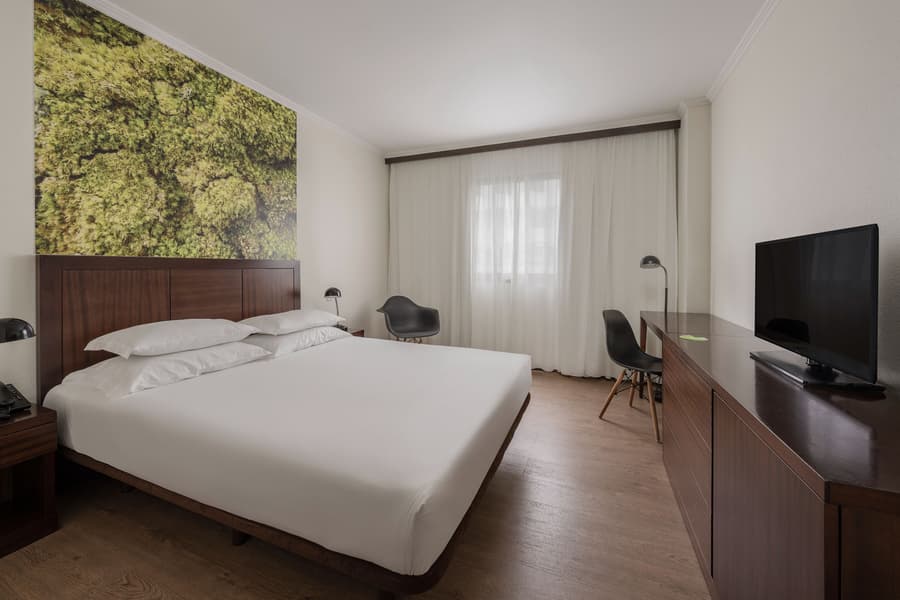 Neat Hotel Avenida