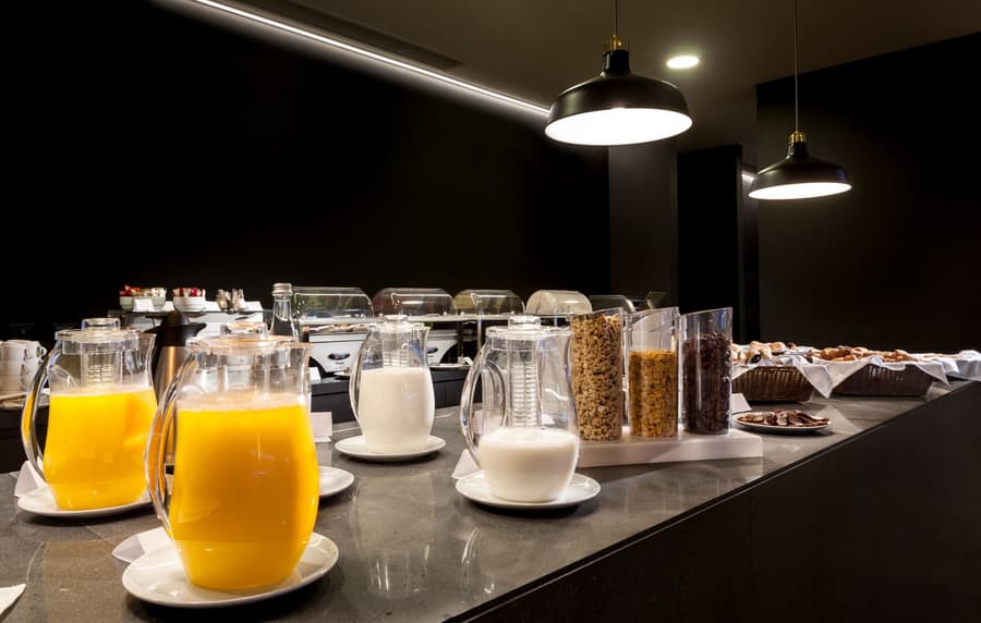 Neat Hotel Avenida