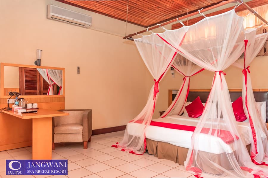 Best Western Jangwani Sea Breeze Hotel