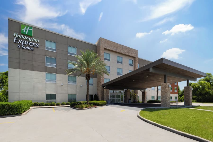 Holiday Inn Express & Suites Chalmette - New Orleans S by IHG