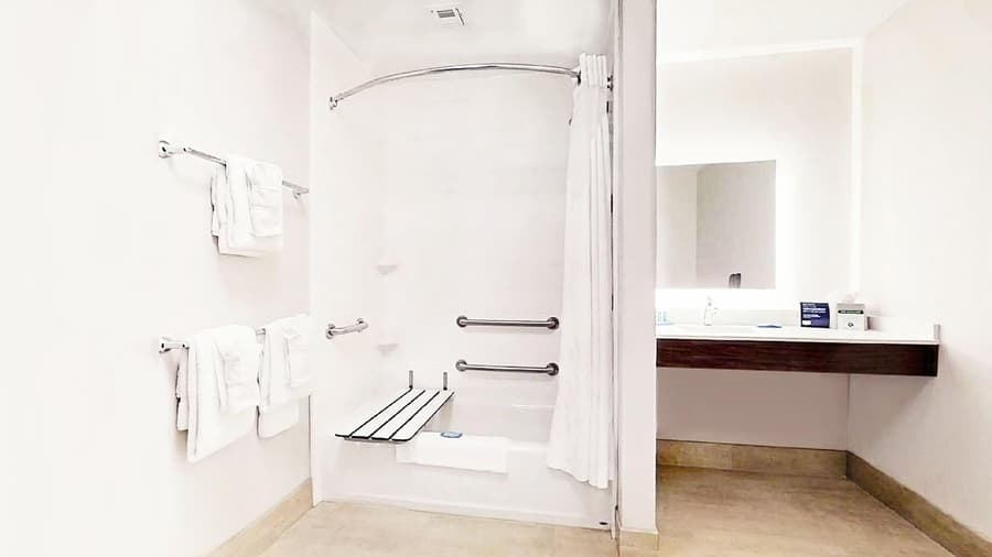 Holiday Inn Express & Suites Chalmette - New Orleans S by IHG