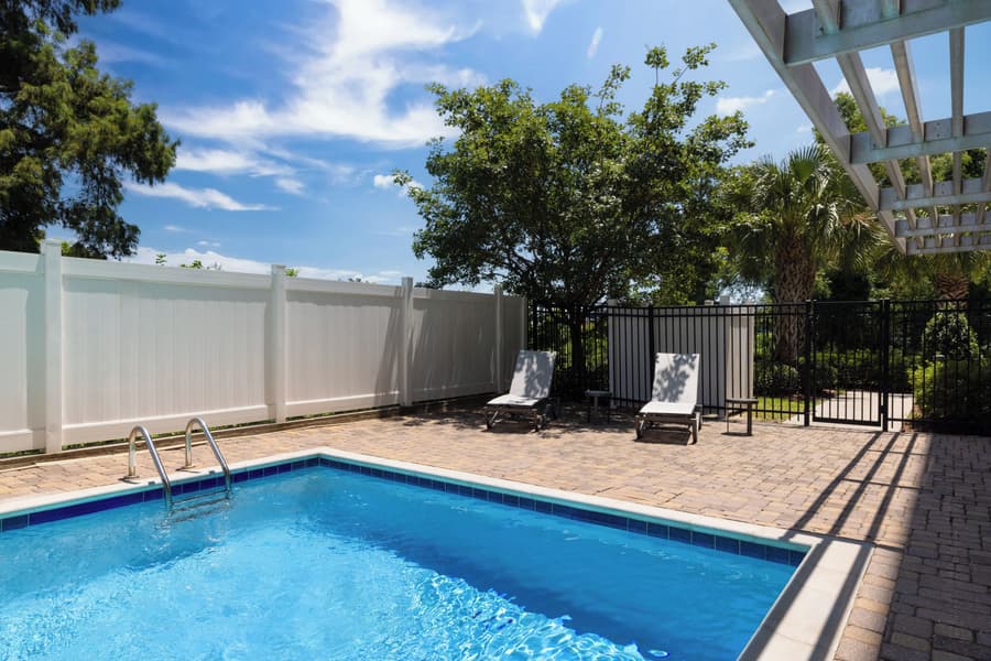 Holiday Inn Express & Suites Chalmette - New Orleans S by IHG