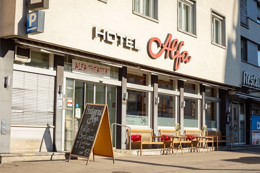 Alfa Hotel