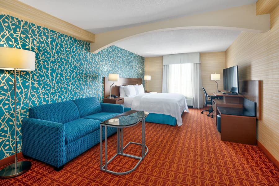Fairfield Inn and Suites by Marriott Toronto Airport