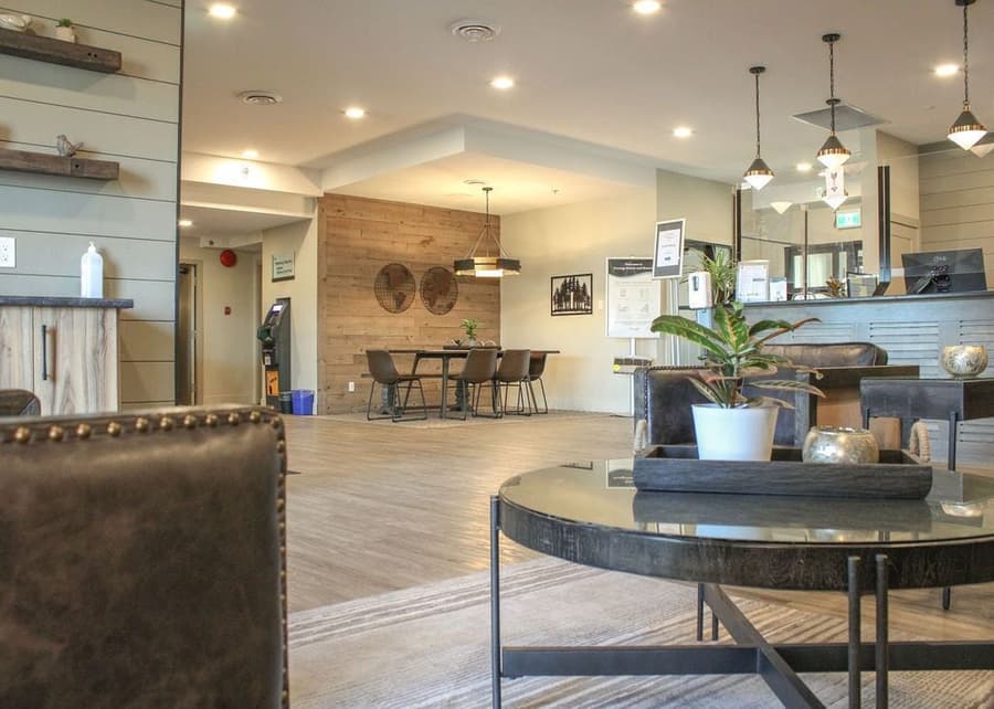 Prestige Hudson Bay Lodge & Conference Centre, WorldHotels Crafted Collection