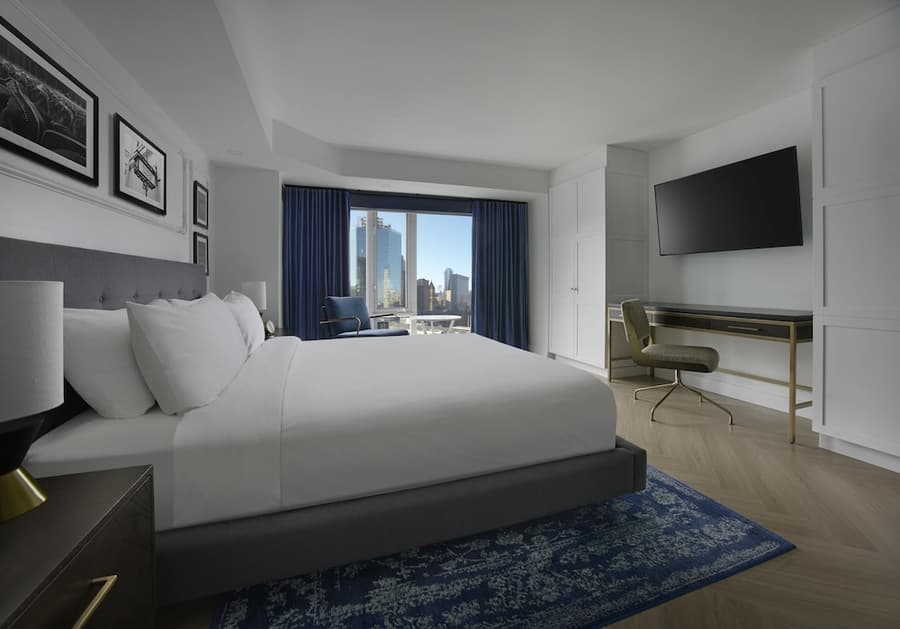 Pantages Hotel Downtown Toronto