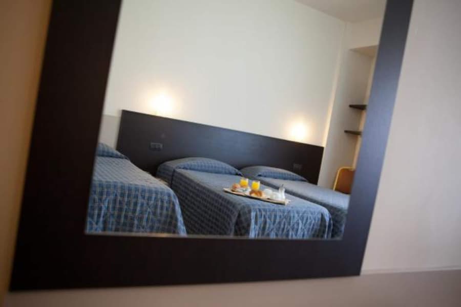 Auto Park Hotel