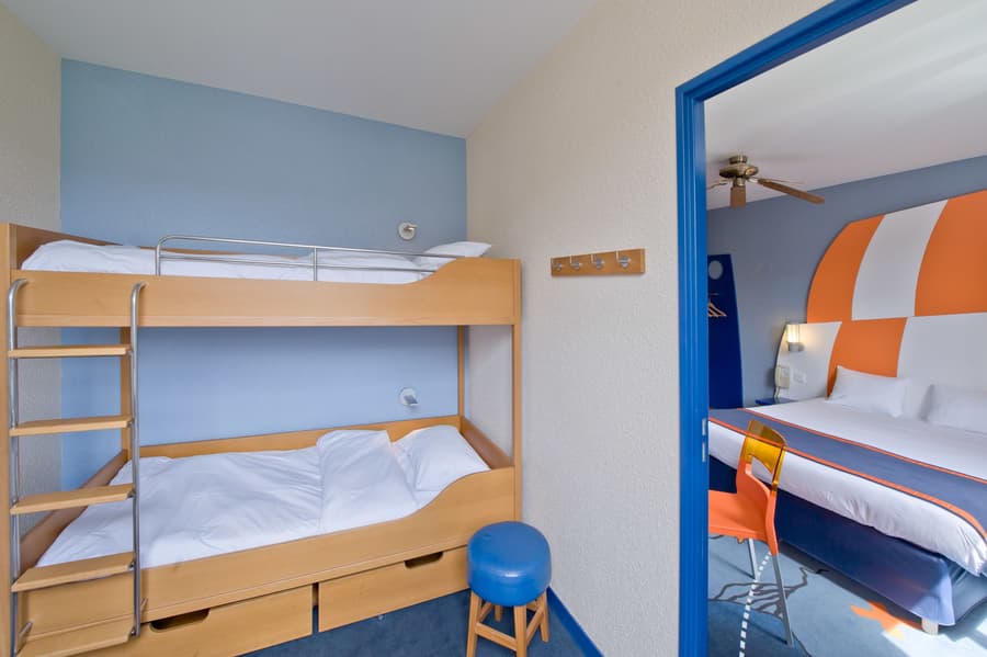 Explorers Hotel