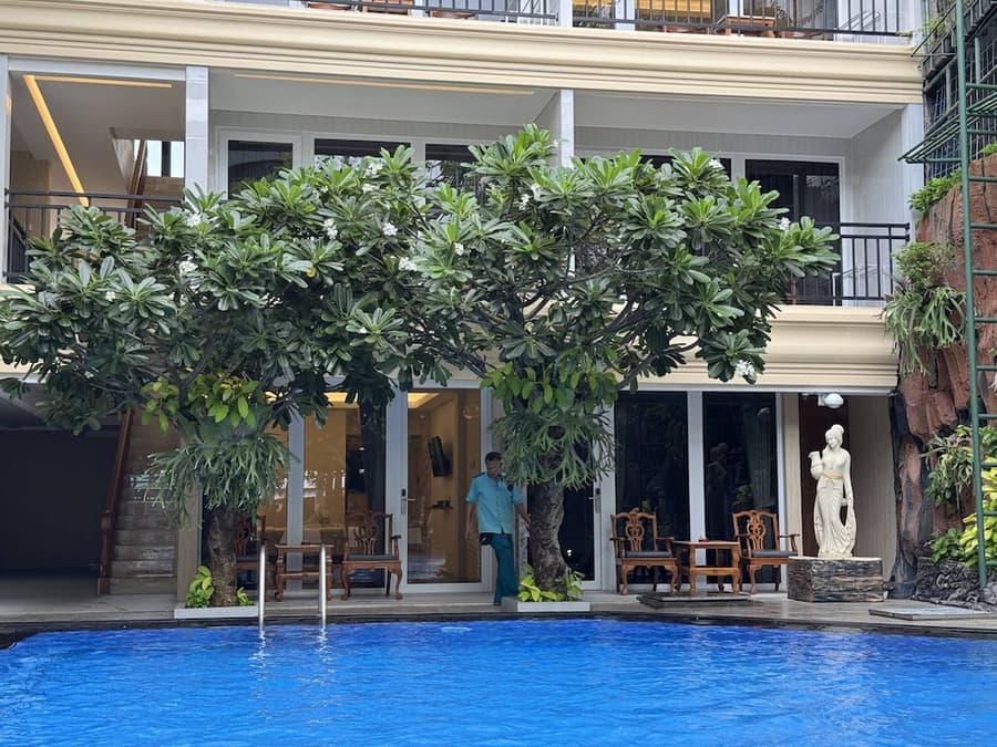 Green Garden Hotel