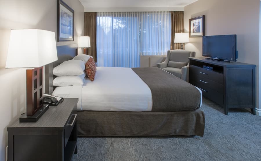 Embassy Inn