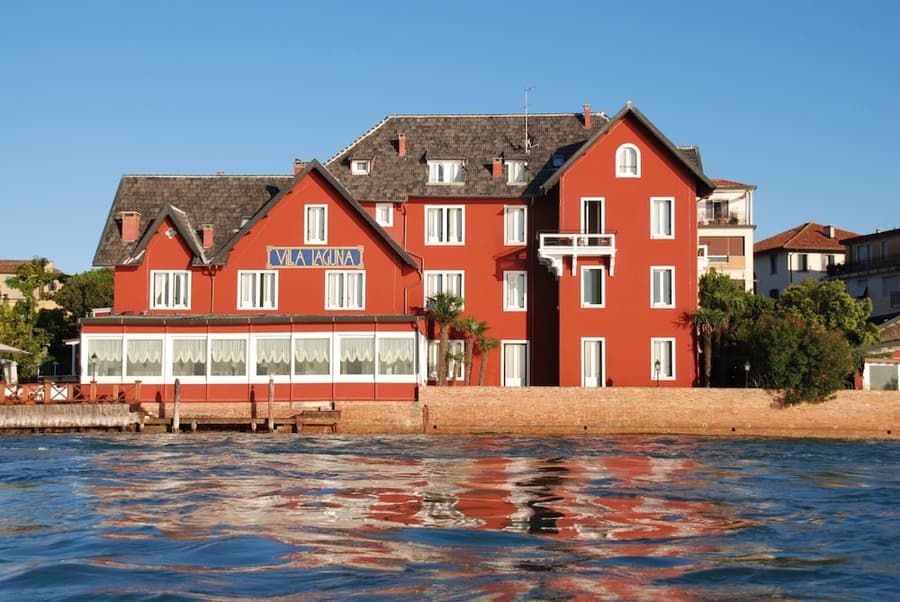 Villa Laguna