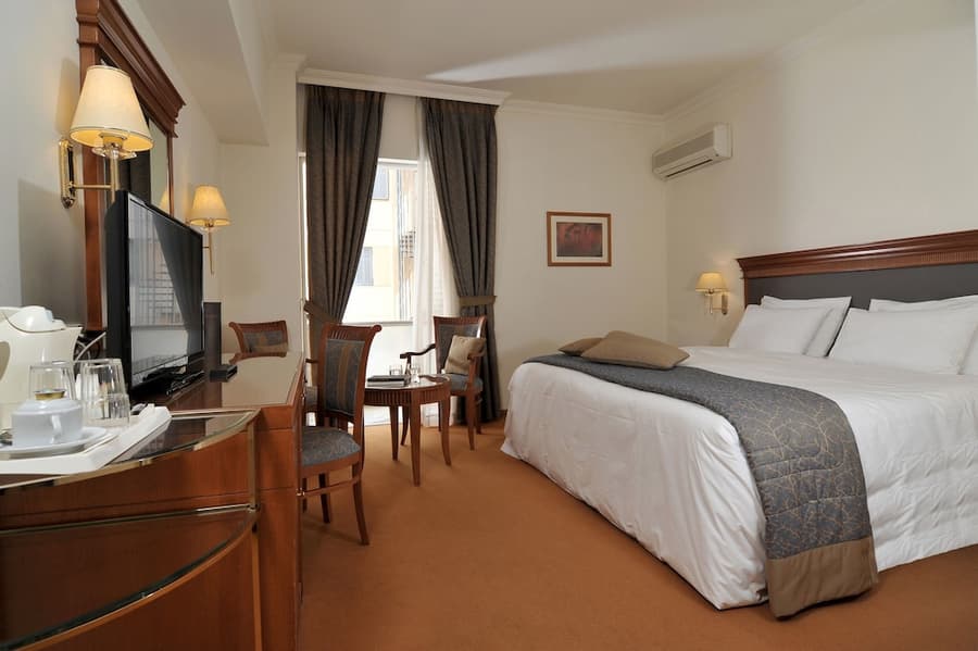 Athens Atrium Hotel and Suites