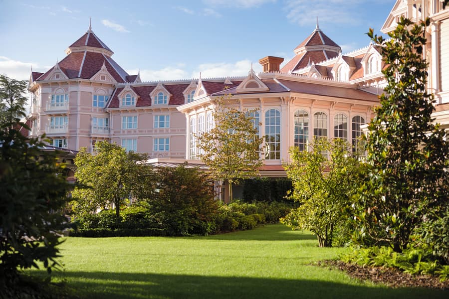 Disneyland® Hotel