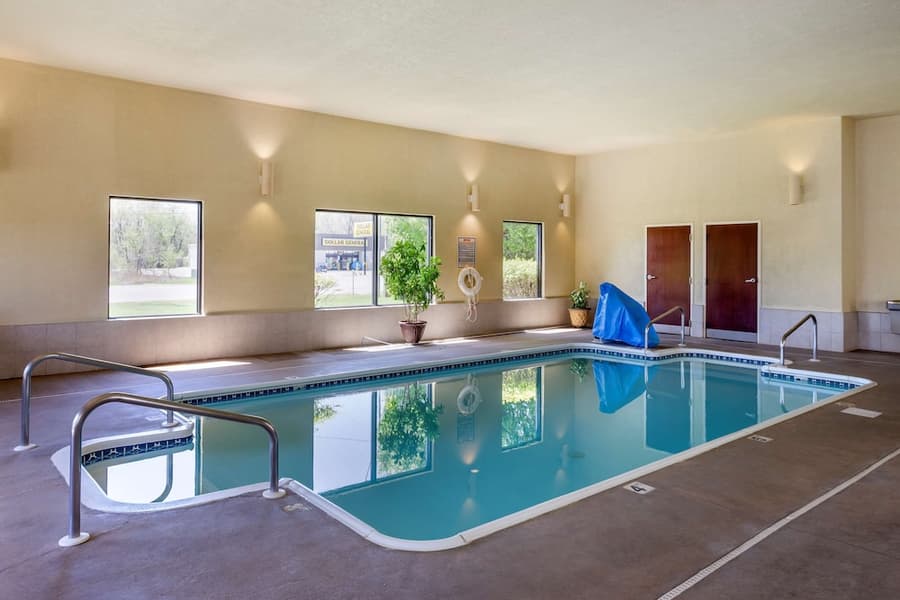 Best Western Plus Springfield Airport Inn