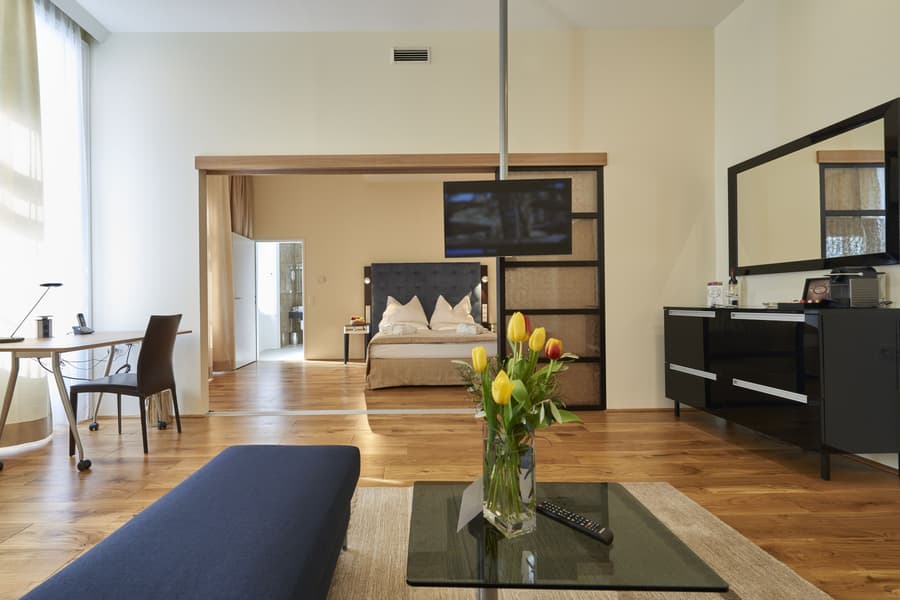 HiLight Suites Hotel