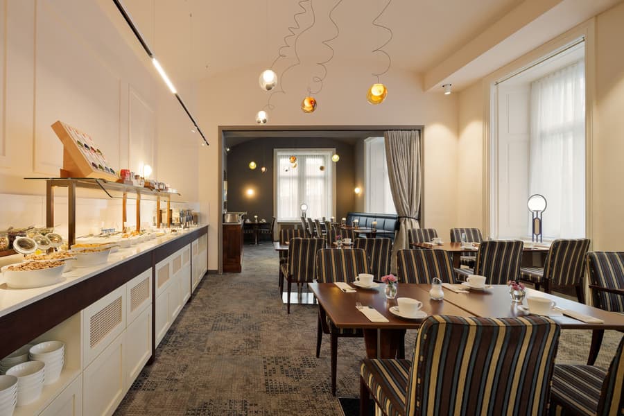 HiLight Suites Hotel