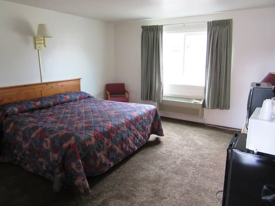 Yellowstone Country Inn