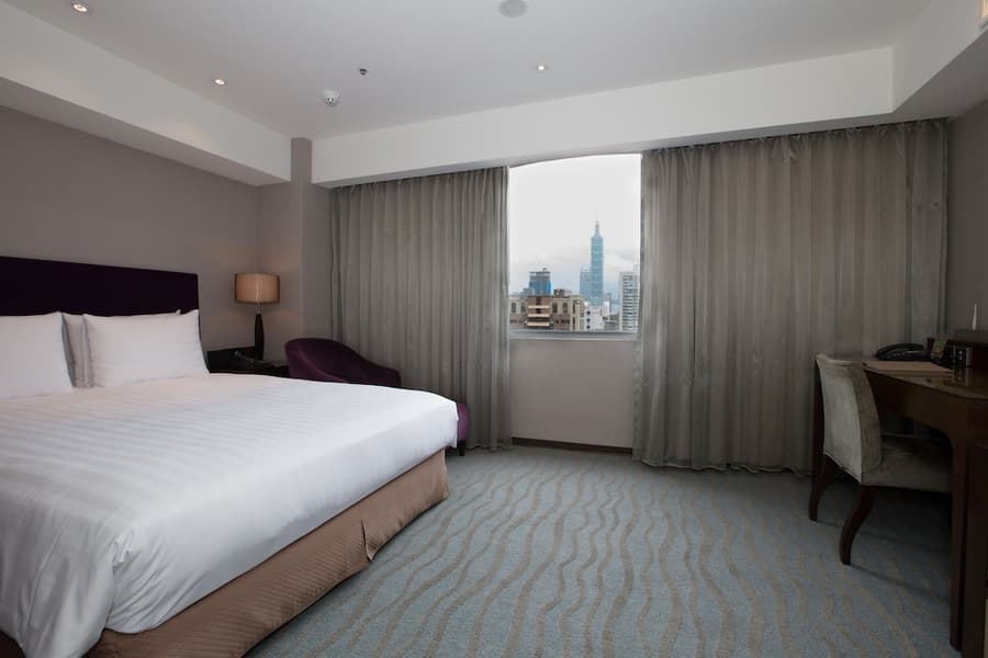 Taipei Fullerton Hotel - Fuxing South