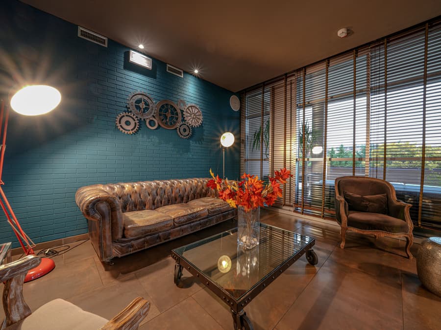 La Meridiana Bleisure Hotel