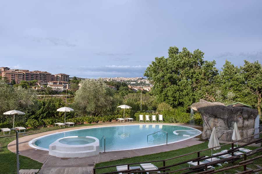 La Meridiana Bleisure Hotel