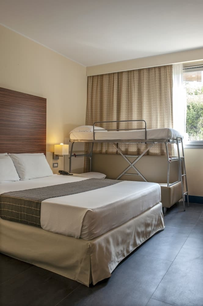 La Meridiana Bleisure Hotel