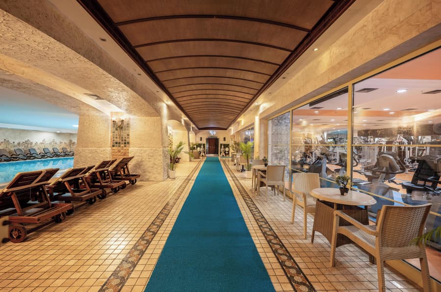 Porto Bello Hotel Resort & Spa