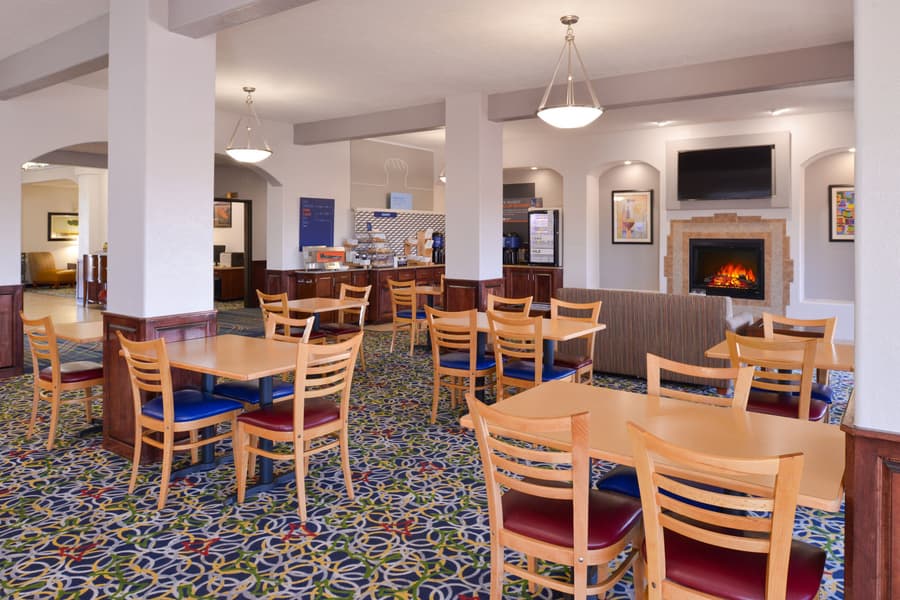 Holiday Inn Express & Suites Alamosa by IHG