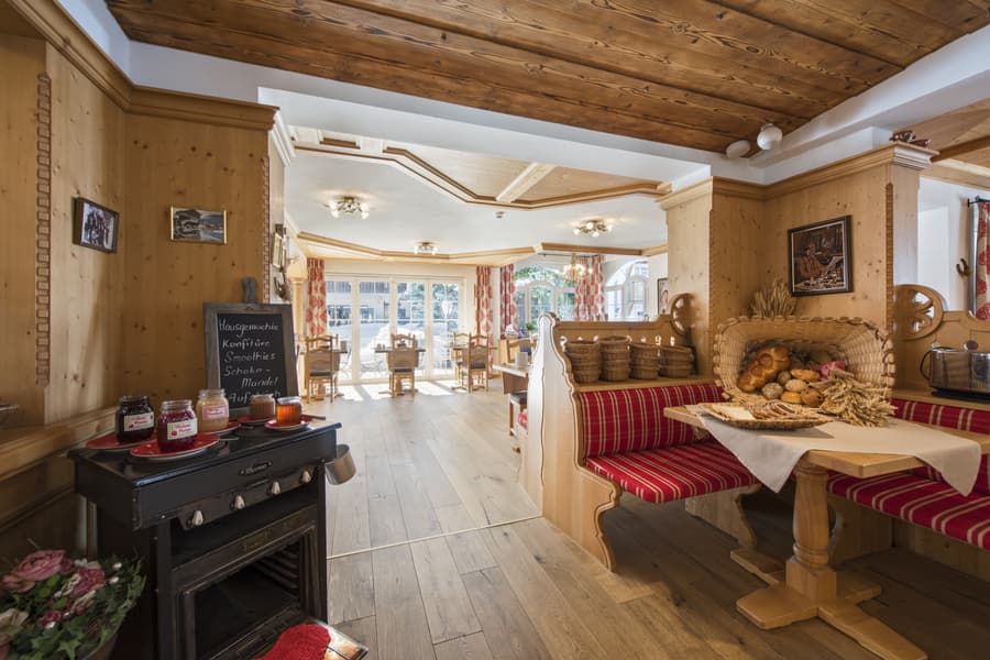 Hotel Chesa Valese