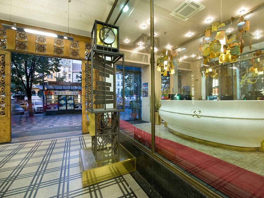 EA Hotel Rokoko