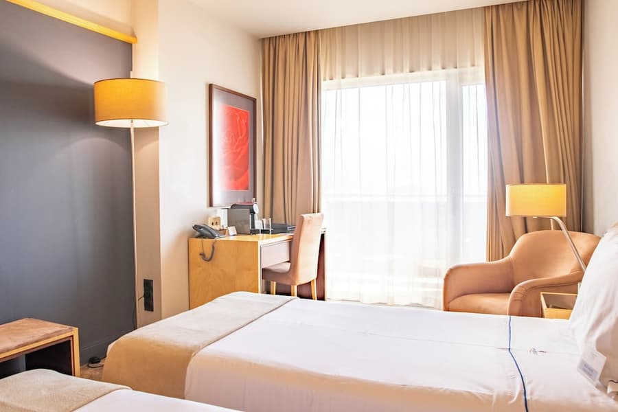 VIP Executive Azores Hotel