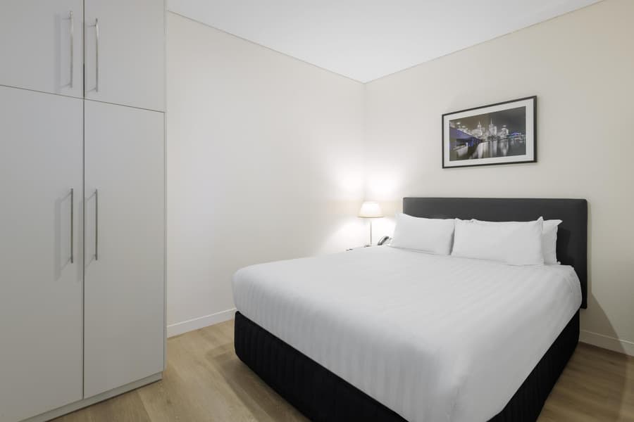 Oaks Melbourne on Collins Suites