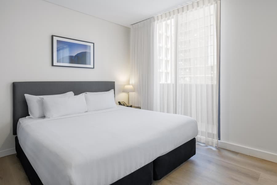 Oaks Melbourne on Collins Suites