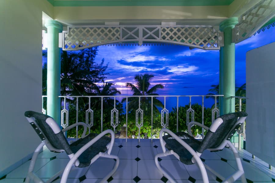 Palm Beach Hotel