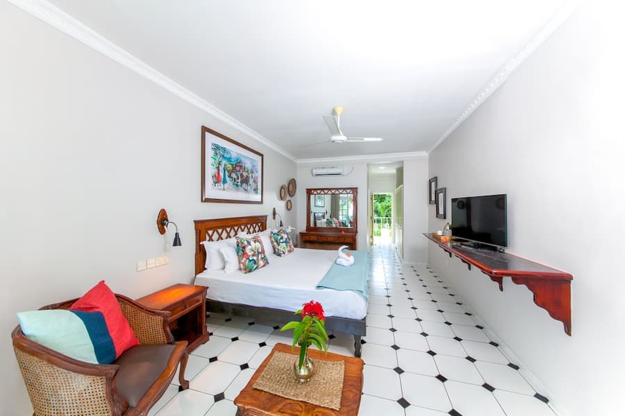 Palm Beach Hotel