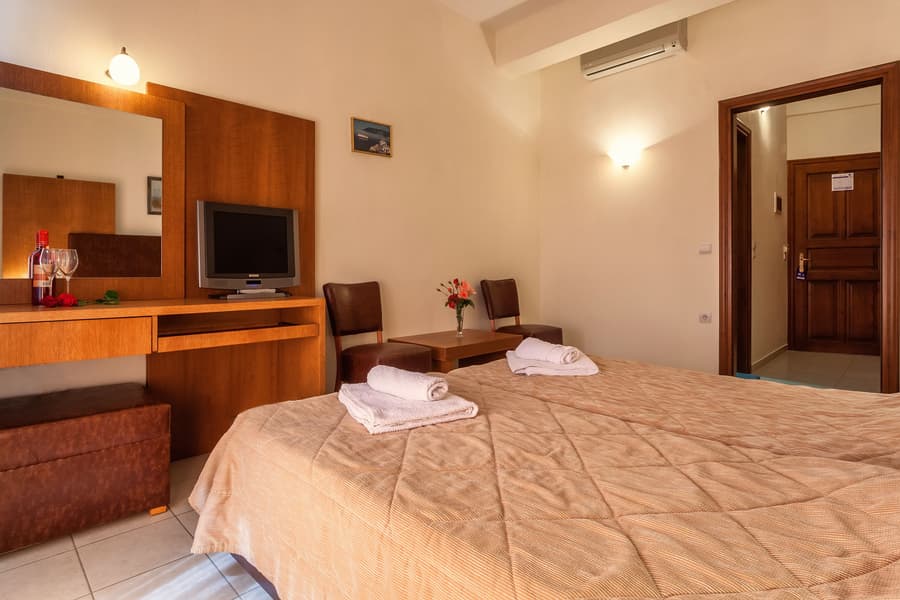 Aeolos Hotel
