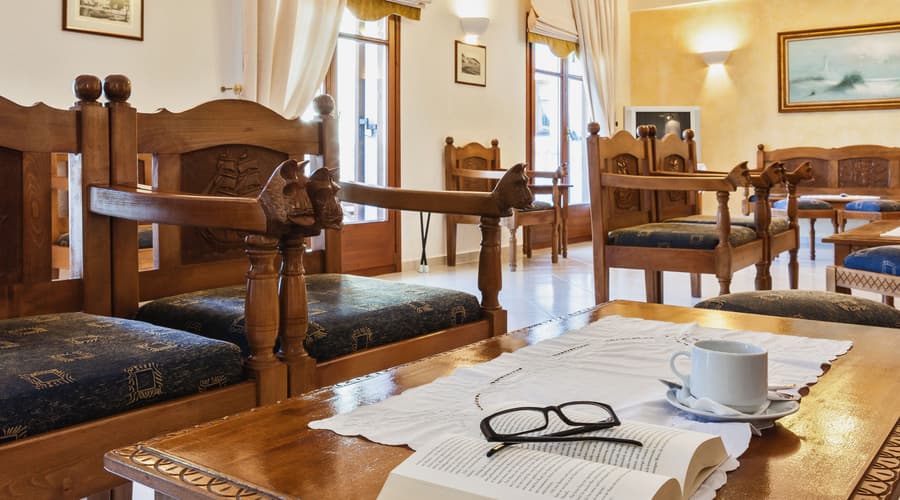Aeolos Hotel
