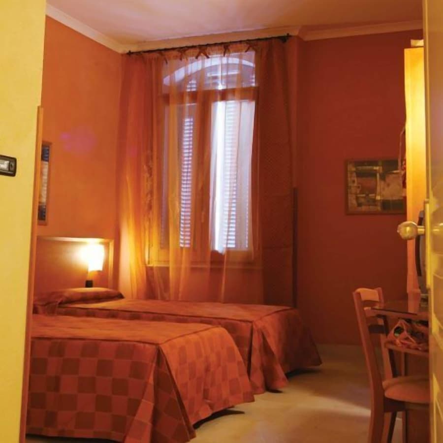 Hotel Eden