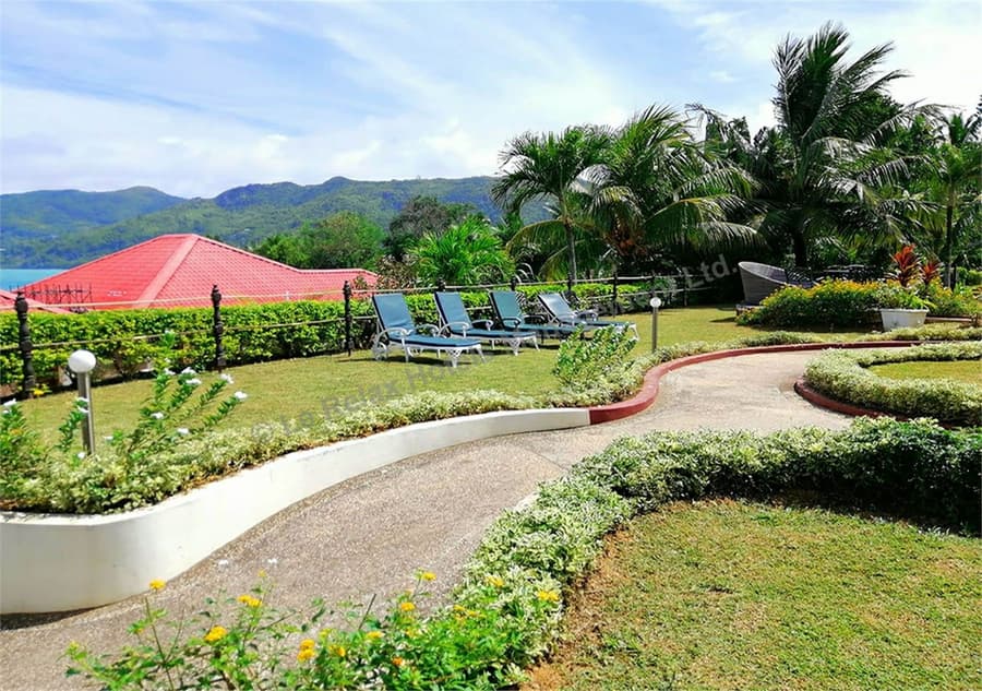 Le Relax Hotel and Restaurant